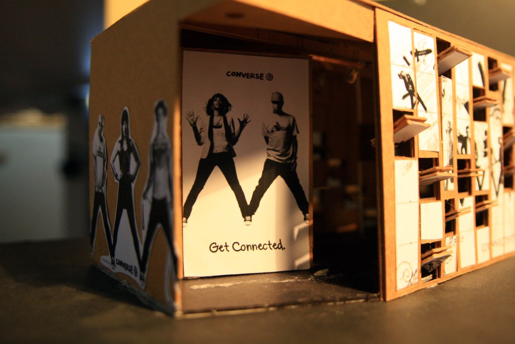Converse Store: Model 2